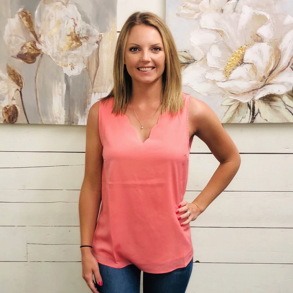 Scallop Trim V Neck Tank - Pink